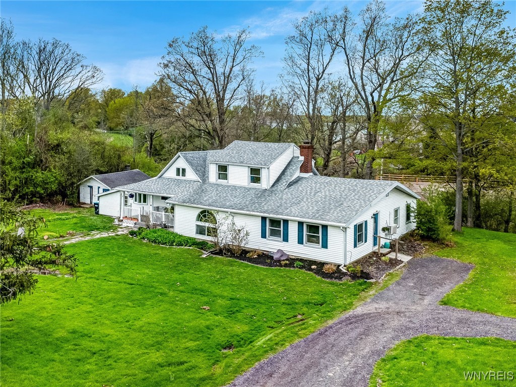 photo undefined: 3179 West River Road, Grand Island NY 14072