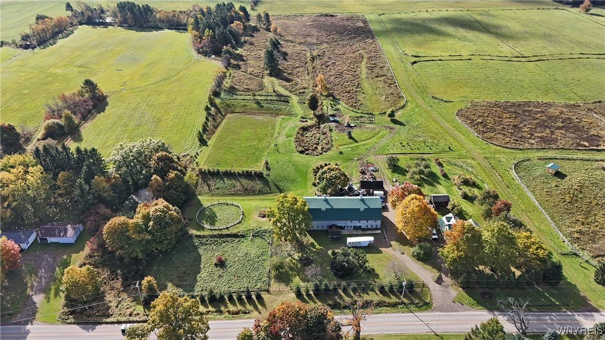 photo 4 : 5195 Genesee Road, North Collins NY 14141