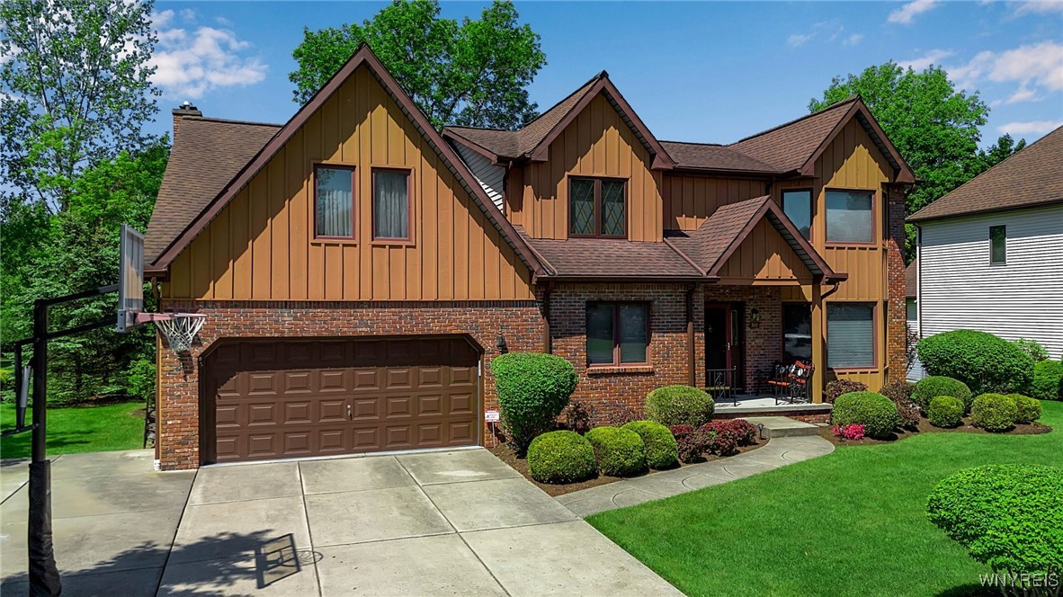photo 1 : 181 Viscount Drive, Amherst NY 14221