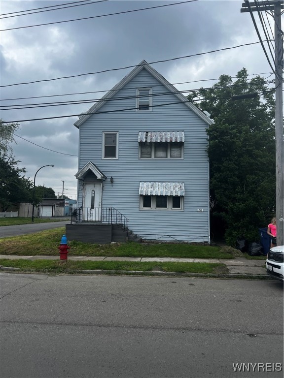photo zeE107tl9Oe4: 749 South Ogden Street Lower, Buffalo NY 14206