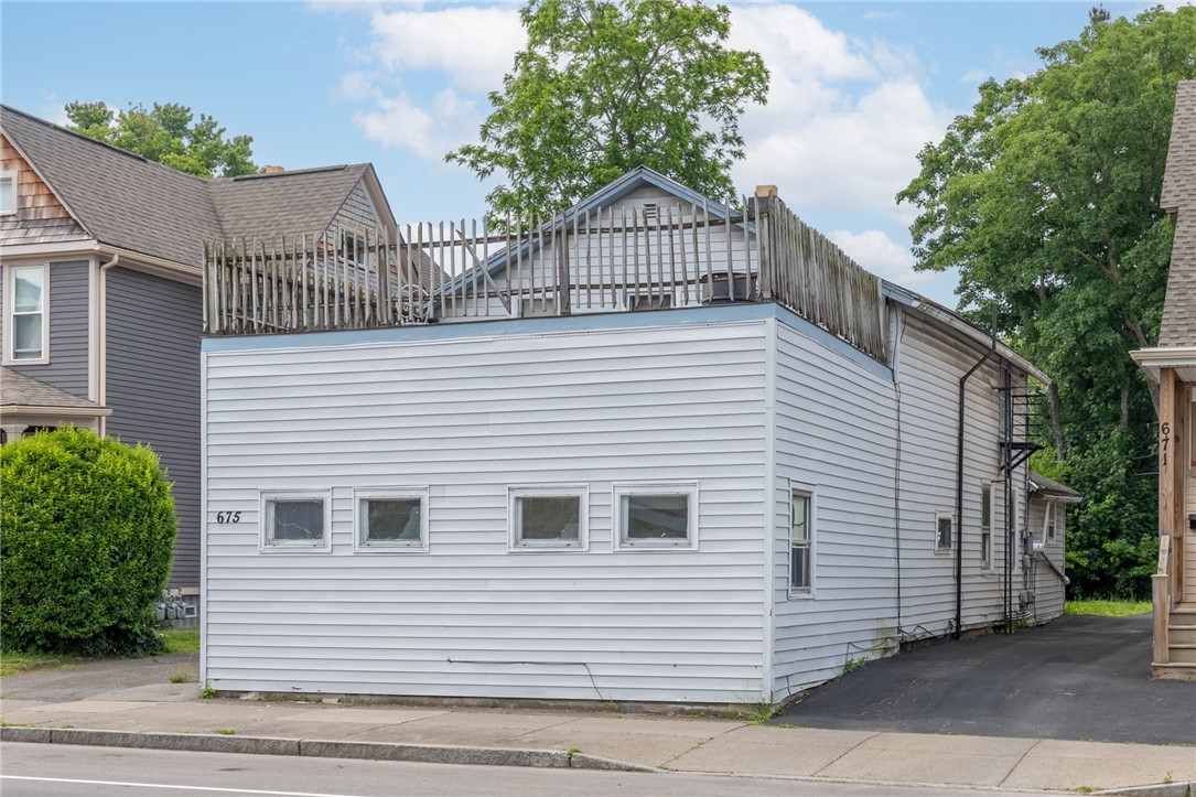 photo undefined: 675 Clinton Avenue South, Rochester NY 14620