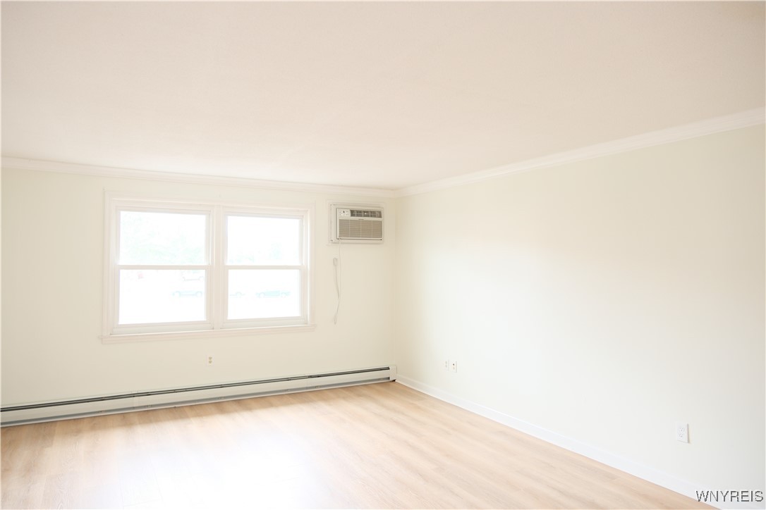 photo 3 : 6321 West Quaker Street 9, Orchard Park NY 14127