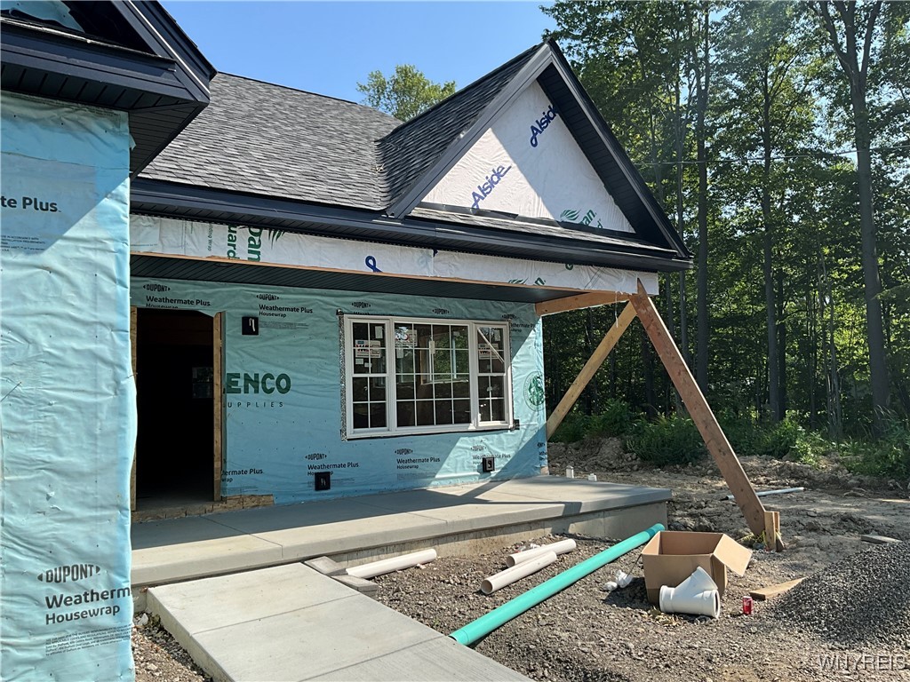 photo 2 : 595 Seneca Road, Evans NY 14006