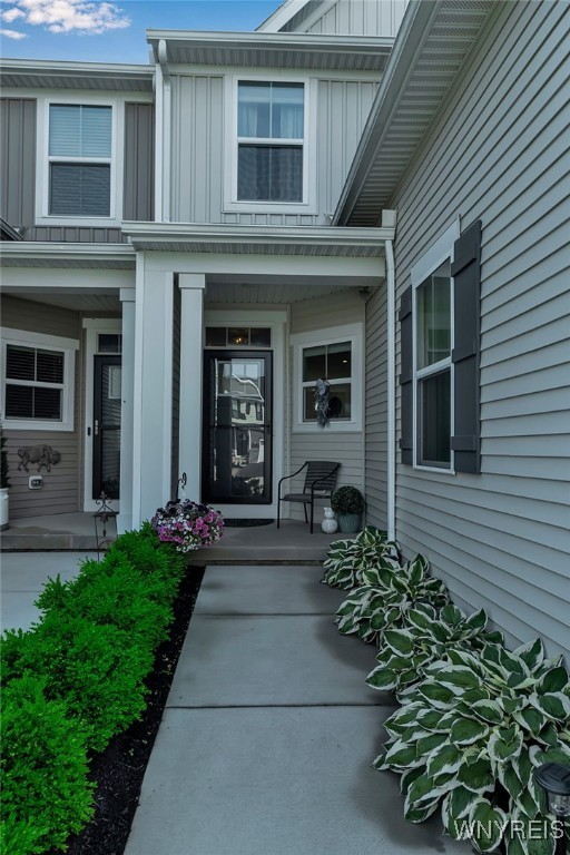 photo 2UAXp-42DBtK4Ty5eVXJ7eWLTy69AM55Ctw: 195 Stonebridge Road, Grand Island NY 14072