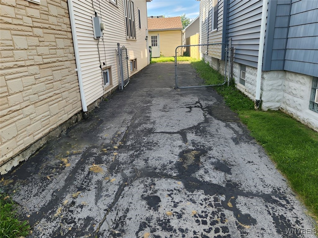 photo lRaZkOw-h8jzpoL2bpgwKRNtrm5AfA: 26 Cushing Place, Buffalo NY 14220