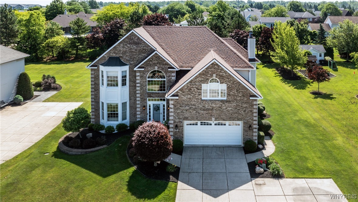 photo YMWlEnw-6MZh9Vt5CCB9bcxKrt7DS4: 5477 Pebble Beach Drive, Hamburg NY 14075