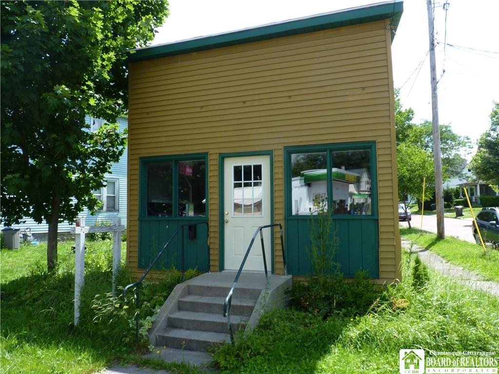 photo 4 : 341-343 Forest Avenue, Jamestown NY 14701
