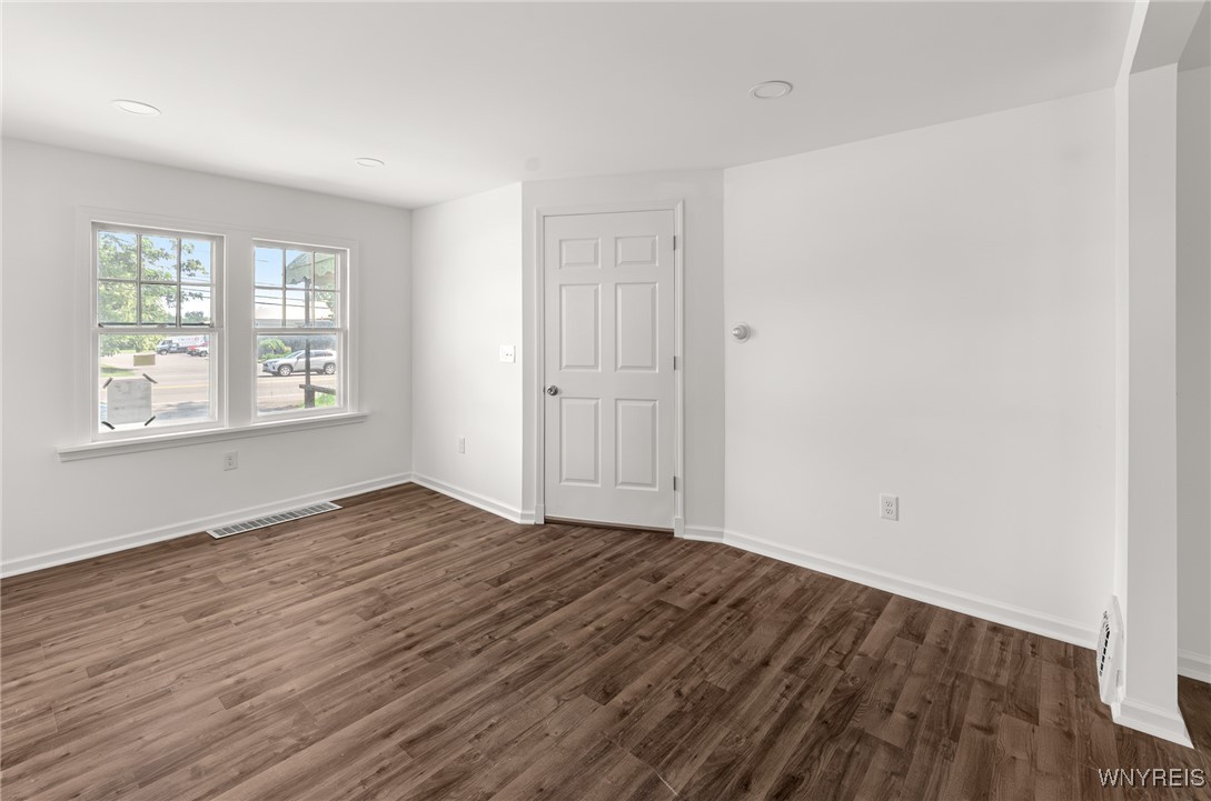 photo 4 : 8521 Sheridan Drive, Clarence NY 14221