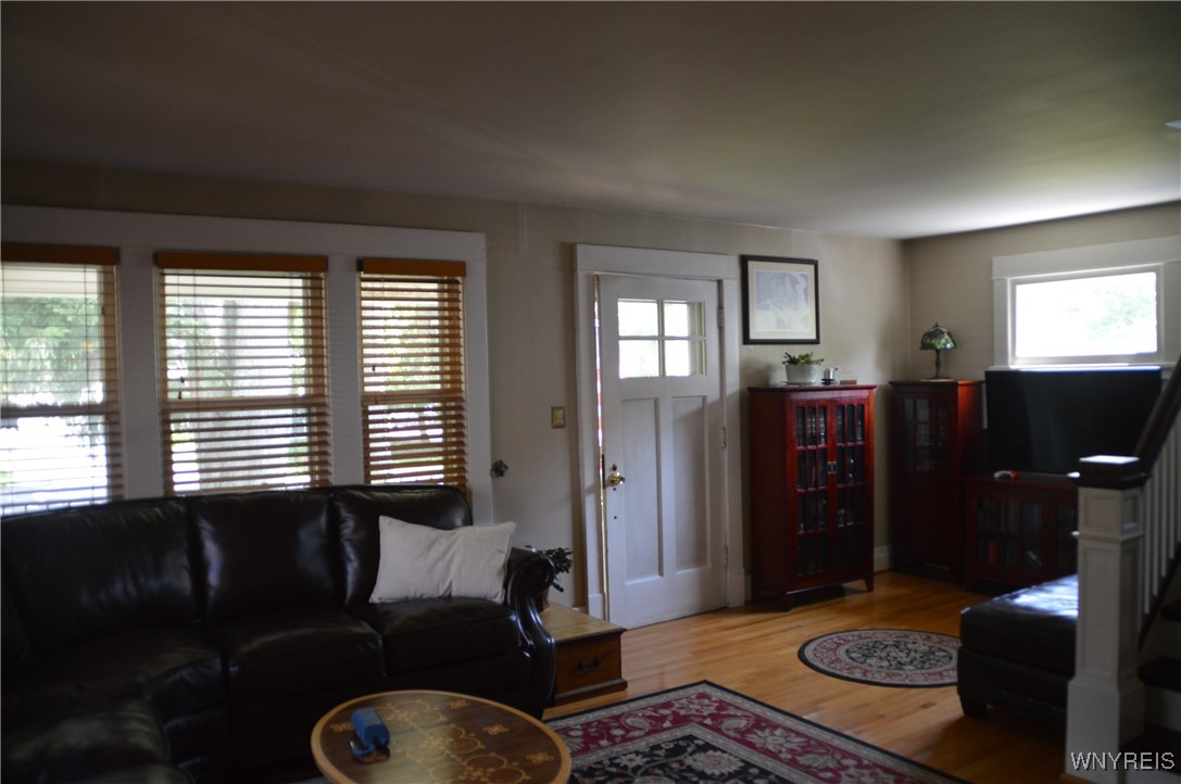 photo 2 : 45 Richfield Road, Amherst NY 14221
