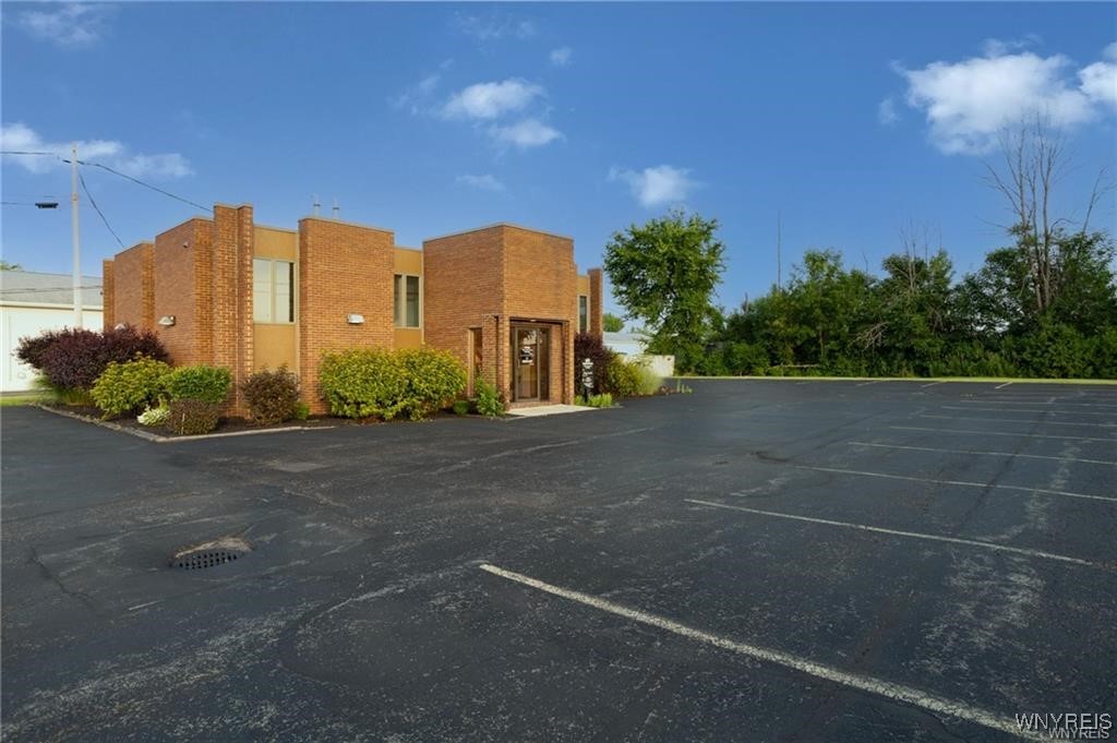 photo 2 : 1870 Whitehaven Road, Grand Island NY 14072