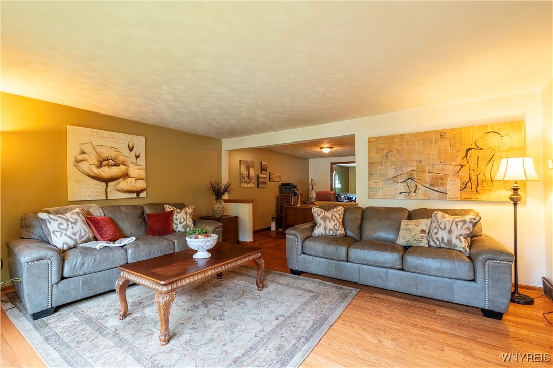 photo 3 : 55 Twilight Lane, Amherst NY 14051