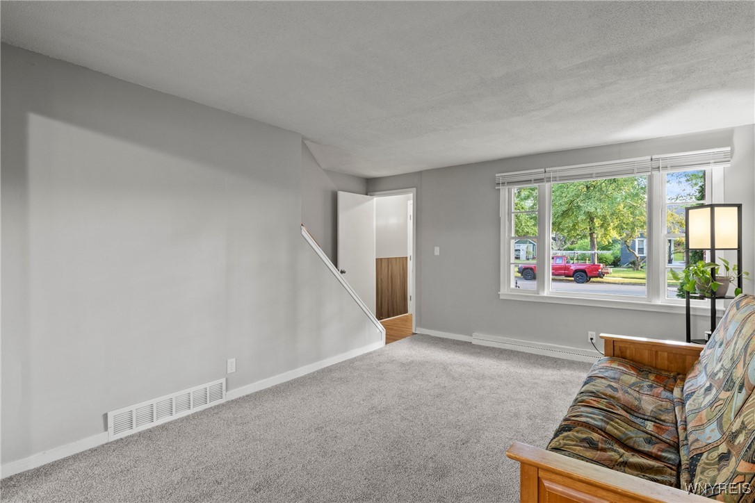 photo 3 : 17 Morton Drive, Amherst NY 14226