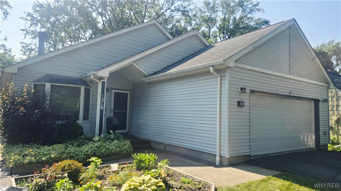 photo tMSdU5FqUIrti8r0uWAqeKr7w1U: 318 Ivyhurst Road North, Amherst NY 14226