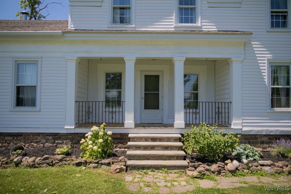 photo 2 : 2784 Maple Road, Wilson NY 14172