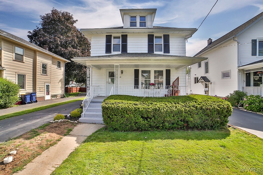 photo YqwWlttMOLG5fLaoyOvjsa4U-U3edw: 42 Beverly Avenue, Lockport City NY 14094