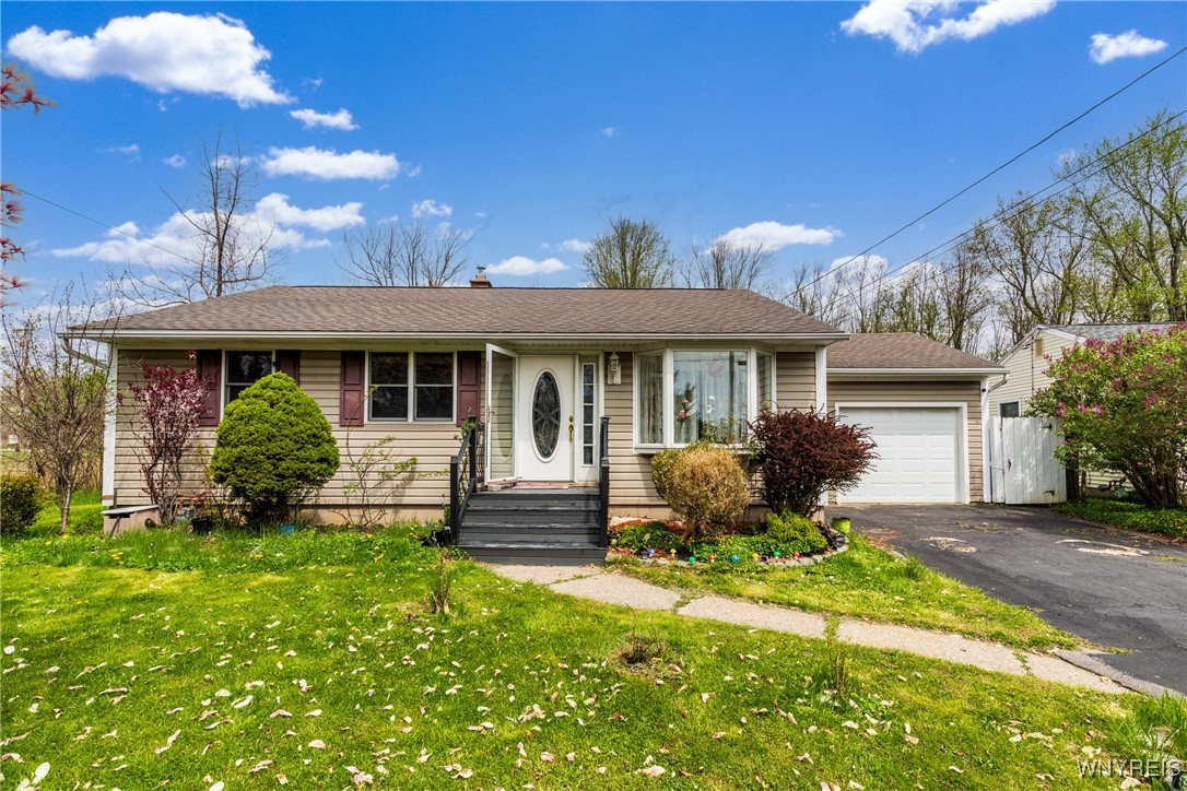 photo undefined: 676 North Ellicott Creek Road, Amherst NY 14228