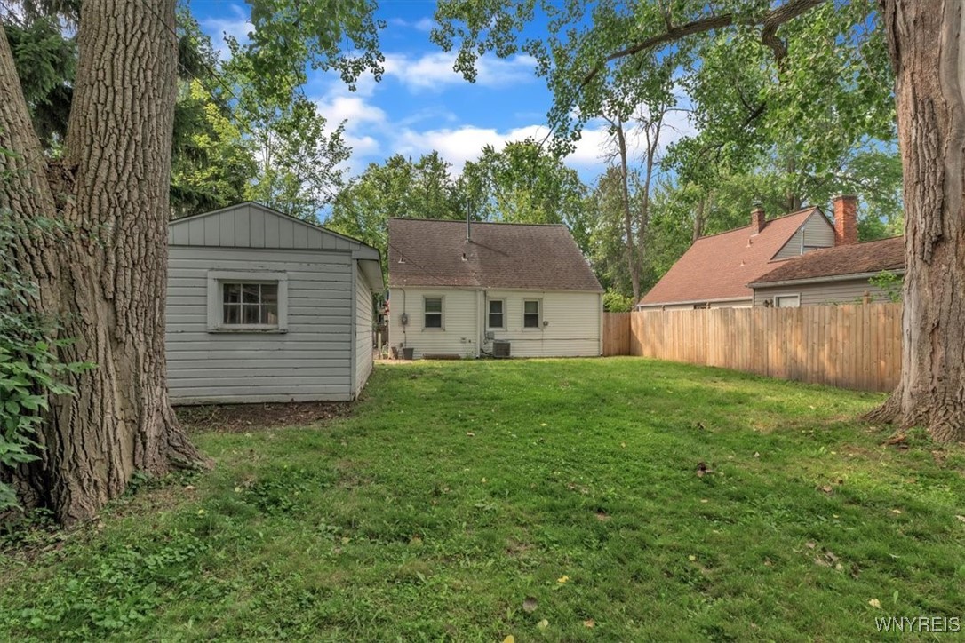 photo 2 : 240 Koenig Road, Tonawanda NY 14150