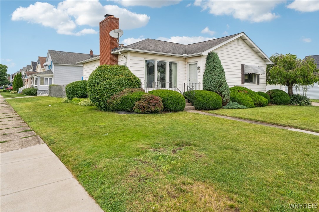 photo 1 : 66 Gierlach Street, Cheektowaga NY 14212