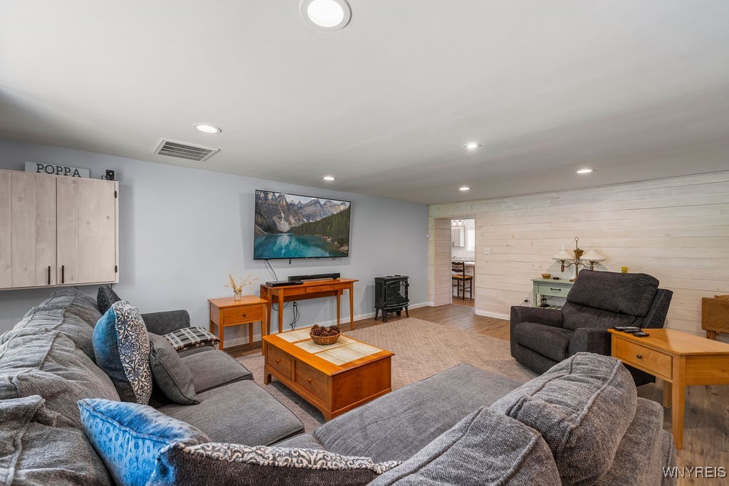 photo 4 : 9184 Newcomb Road, Evans NY 14006