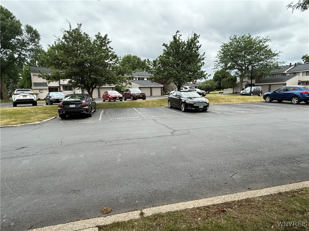 photo Zm: 1104 Netherton Court, Amherst NY 14051