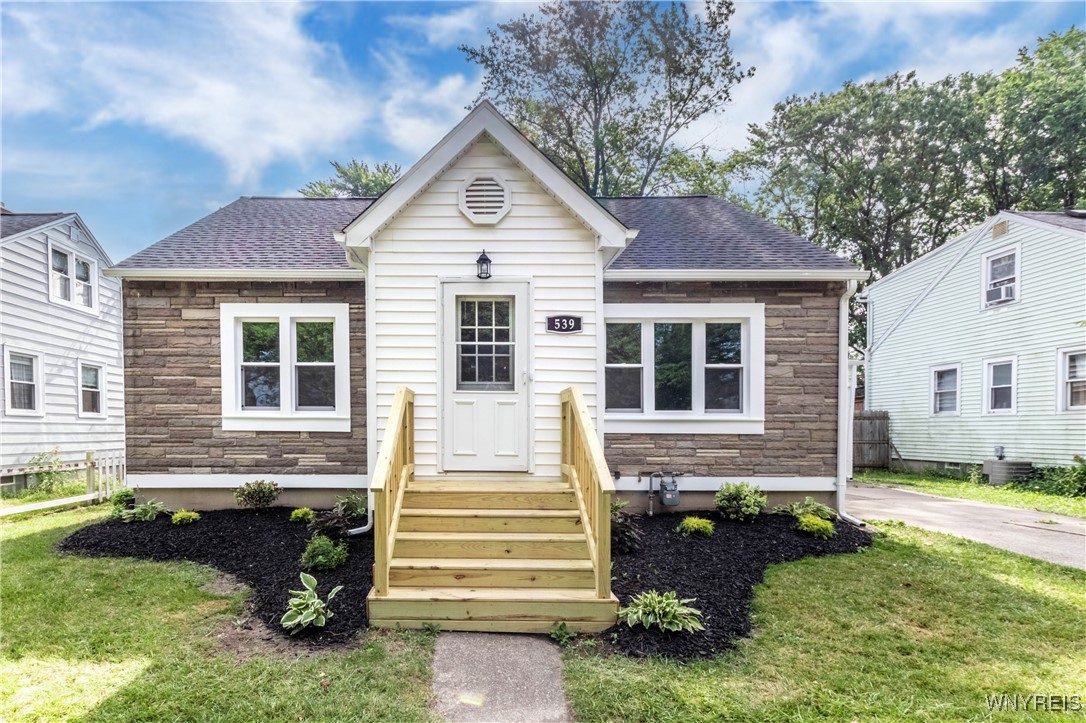 photo XE-HieQ6MbSM5SH7LGX9E6KymqIMo1dOib8: 539 Windermere Boulevard, Amherst NY 14226