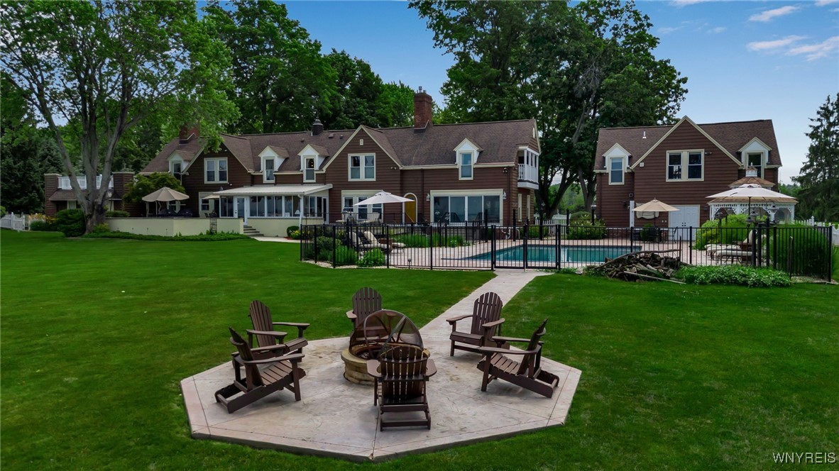 photo 2 : 7110 Lake Shore Road, Evans NY 14047