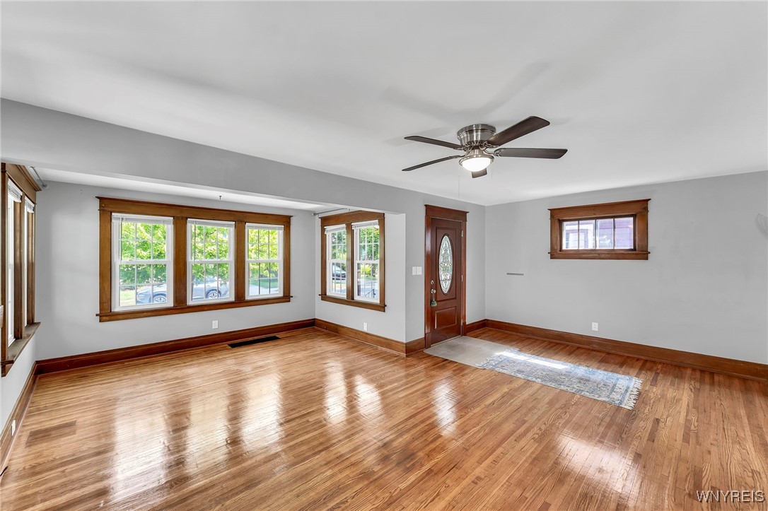 photo 1 : 65 Nassau Avenue, Tonawanda NY 14217