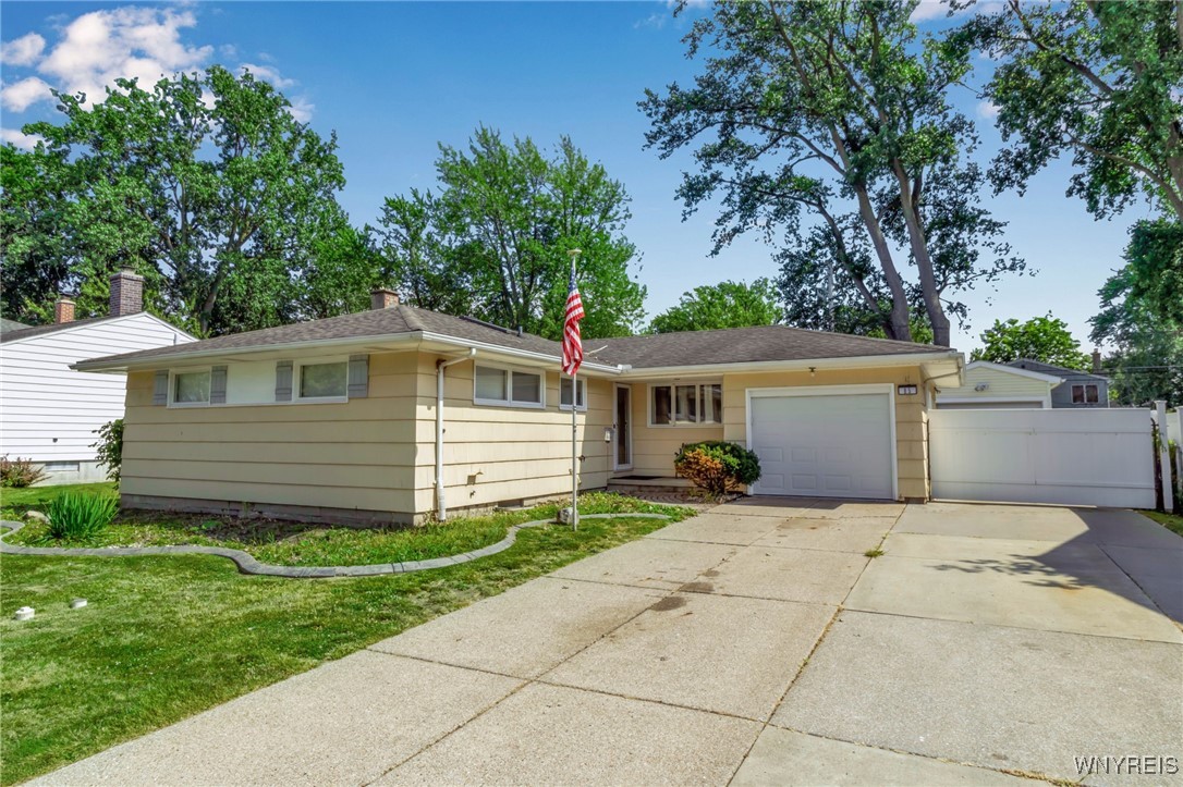 photo 0: 65 Sweet Briar Road, Tonawanda NY 14150