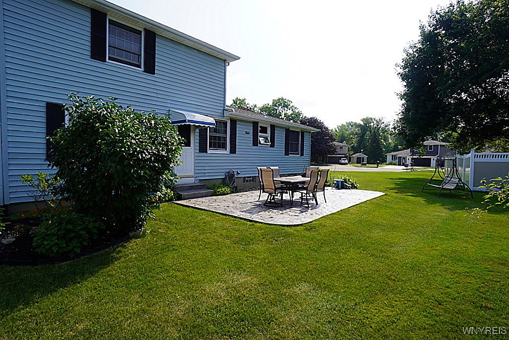 photo undefined: 4 Windtree Lane, West Seneca NY 14224