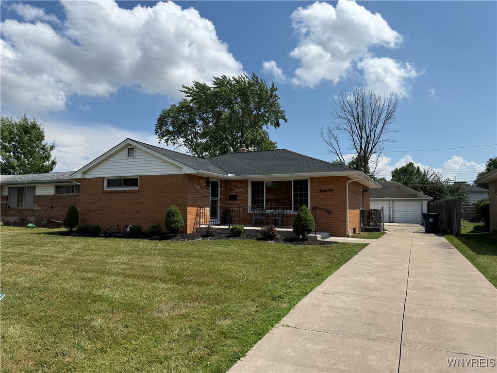 photo -2XhS9bTI: 31 Noel Drive, Amherst NY 14221
