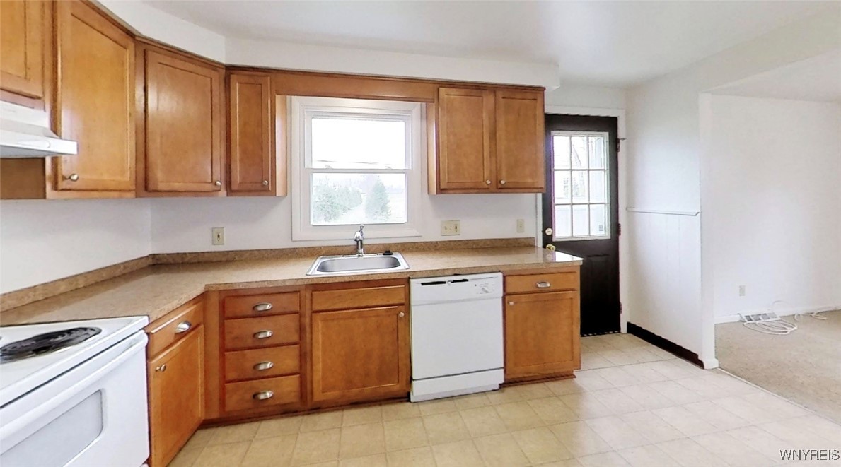 photo 3uh6PgfLMCaaEbAI: 258-LEFT Sundridge, Amherst NY 14228