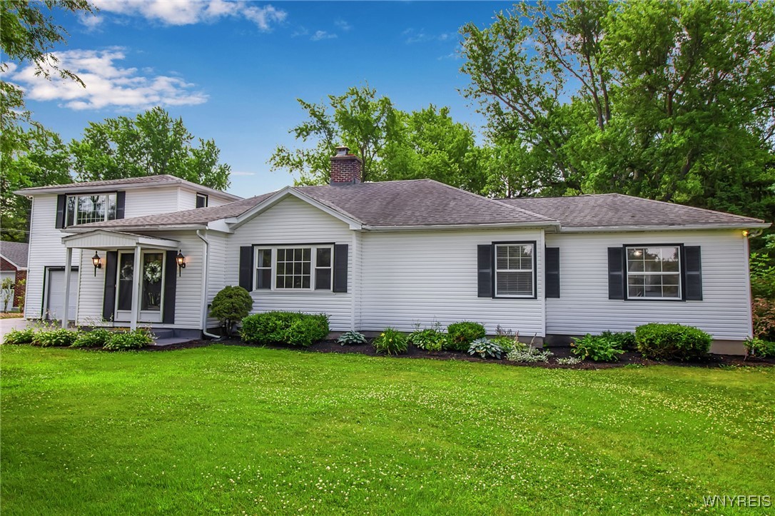 photo 2 : 6599 Jewett Holmwood Road, Orchard Park NY 14127
