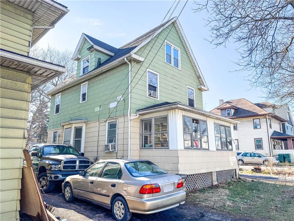 photo 1 : 1016 North Goodman Street, Rochester NY 14609