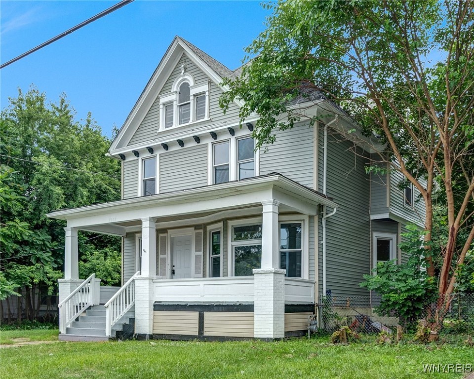 photo 2 : 1807 Niagara Avenue, Niagara Falls NY 14305