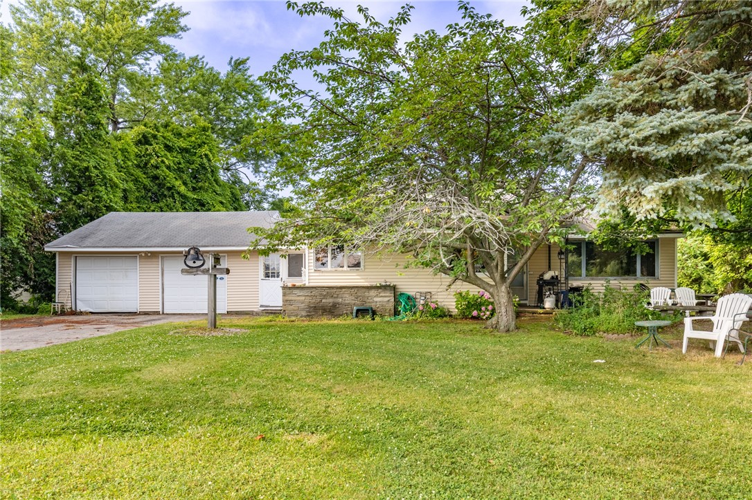 photo 9POP9NTljSH91Z9I6reer3ZrepOhX9XeN2pnPgBYYs: 97 Seabury Boulevard, Penfield NY 14580
