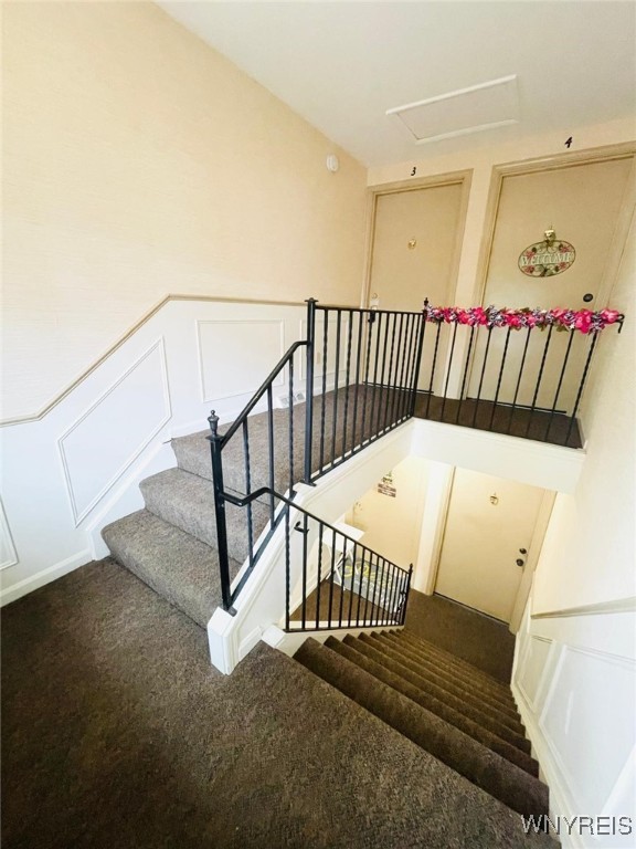 photo 3 : 110 Charter Oaks Drive 3, Amherst NY 14228