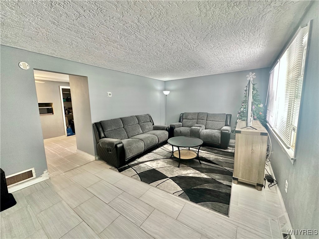 photo 3 : 418 Prospect Street, Lockport City NY 14094