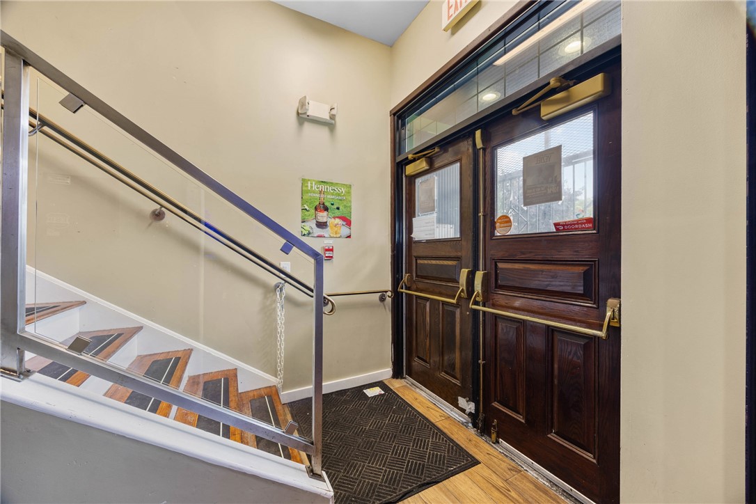photo 1 : 160 Lyell Avenue, Rochester NY 14608