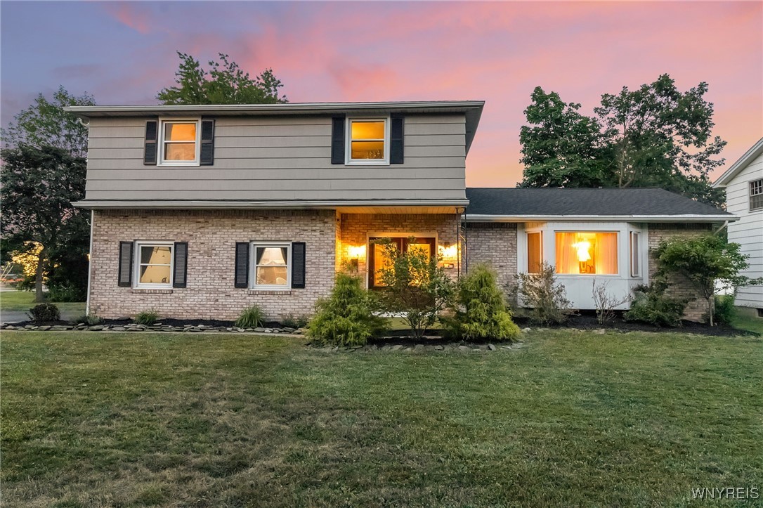 photo 13lzK7U9jeLlW3frlG0TE: 4 Macarthur Drive, Amherst NY 14221