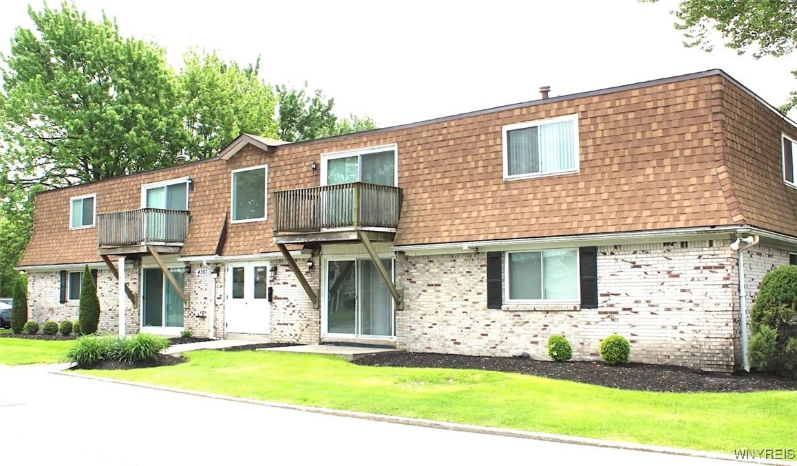 photo 0: 4345-6 Chestnut Ridge Road, Amherst NY 14228