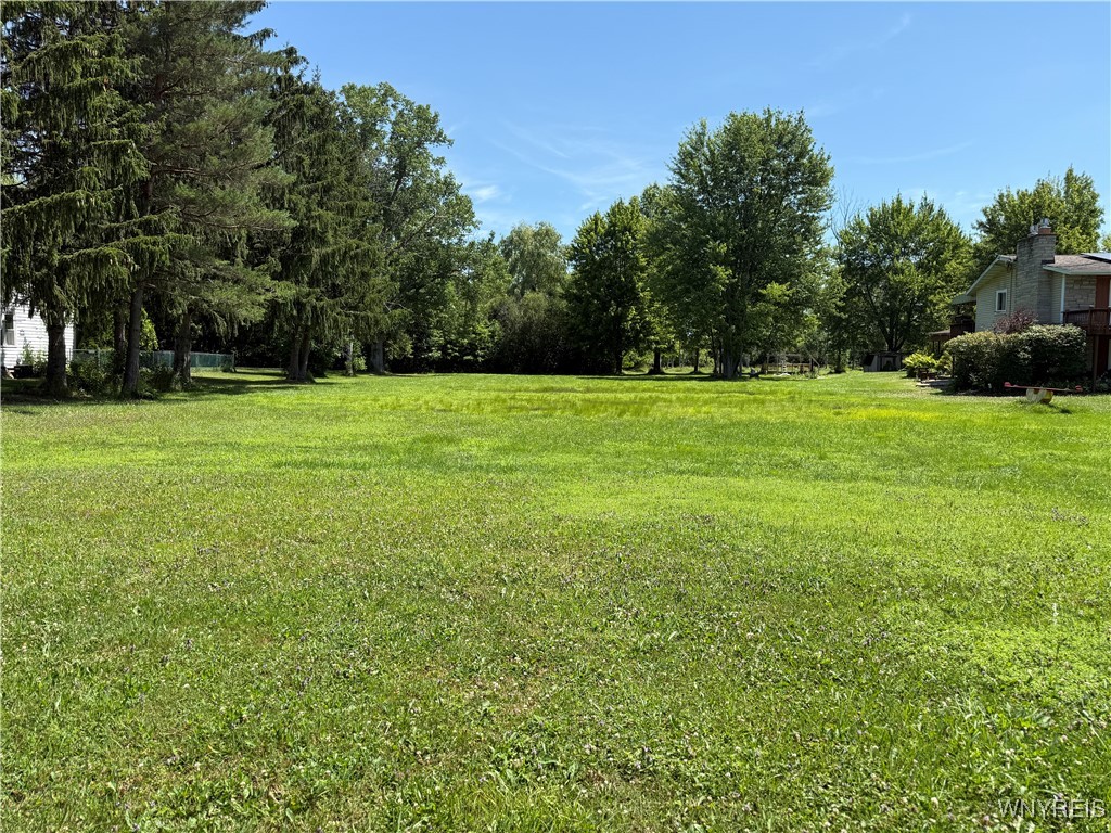 photo QJHVeEkLexDLC8: 1325 New Road, Amherst NY 14228