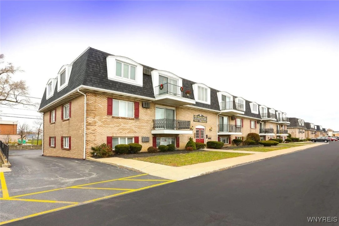 photo undefined: 1968-01 Sheridan Drive, Amherst NY 14223