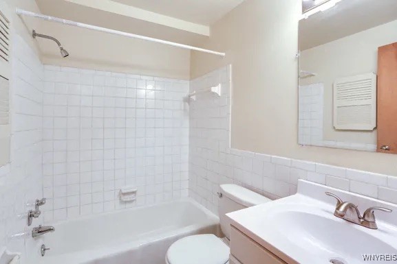 photo undefined: #2481-07 Sheridan Drive, Amherst NY 14150