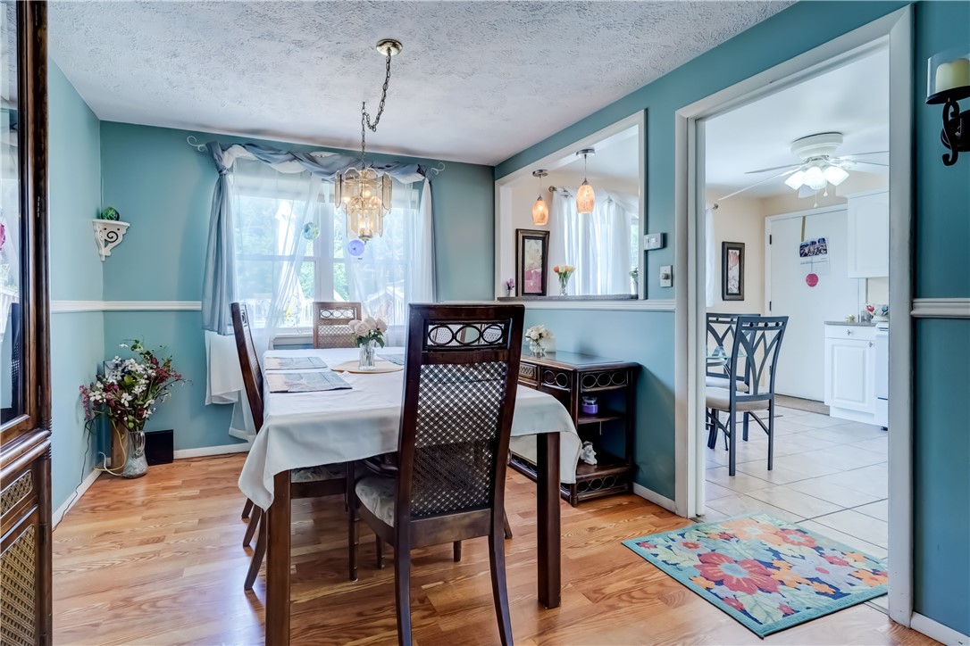 photo 3 : 17 Mountbatten Street, Henrietta NY 14623