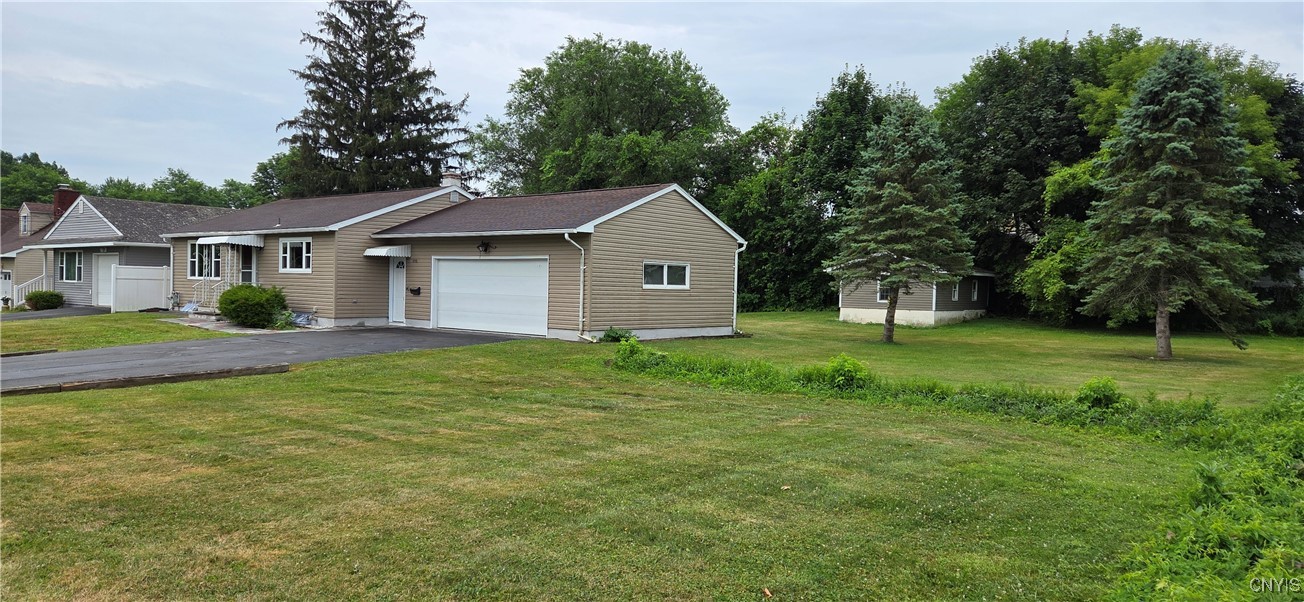 photo 4 : 1818 Lansing Street, Utica NY 13501