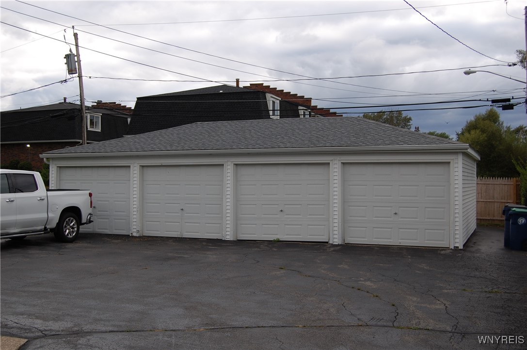 photo 5apEo3ca3DJFP6Mg: 59 Saber Lane Left, Amherst NY 14221