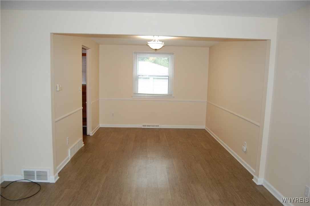 photo 3 : 59 Saber Lane Left, Amherst NY 14221
