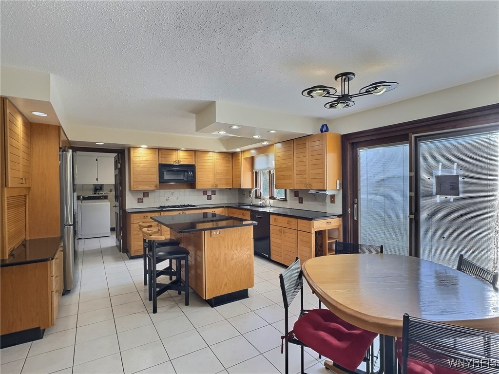 photo 4 : 12 Troy View Ln, Amherst NY 14221