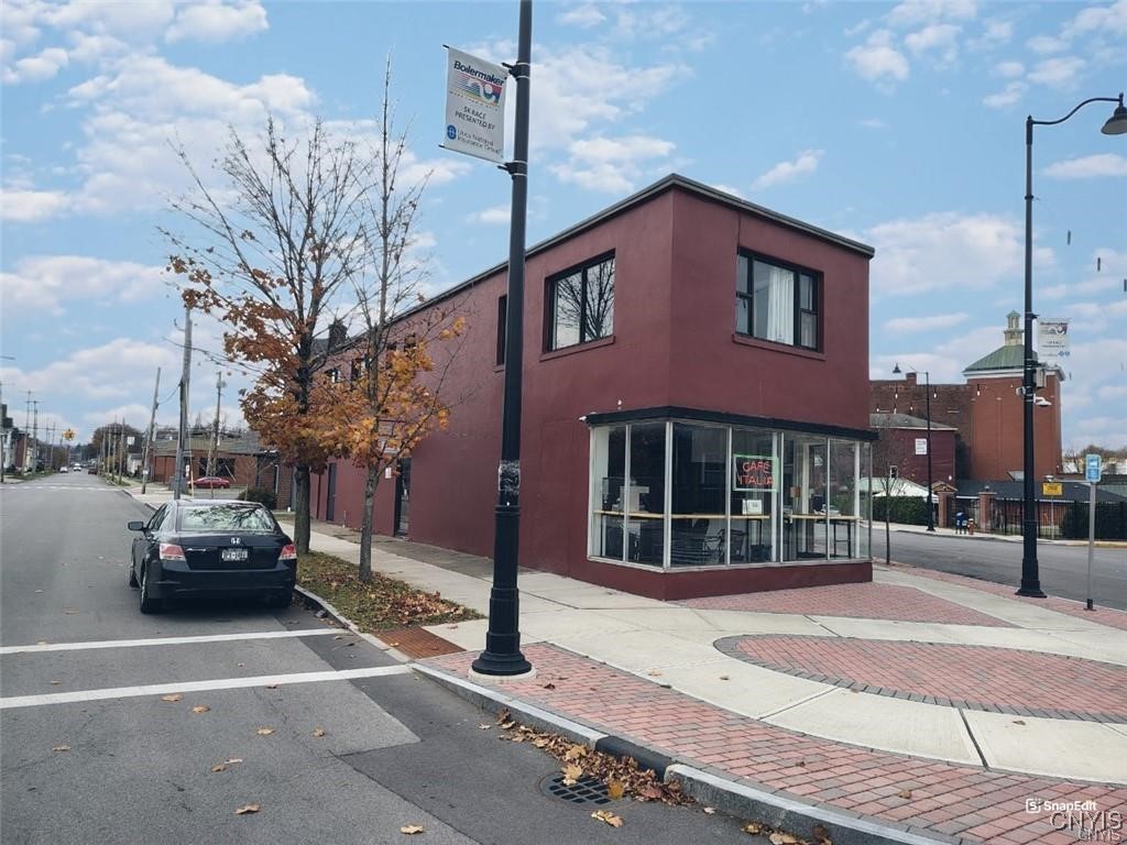 photo 1 : 801 Varick Street, Utica NY 13502