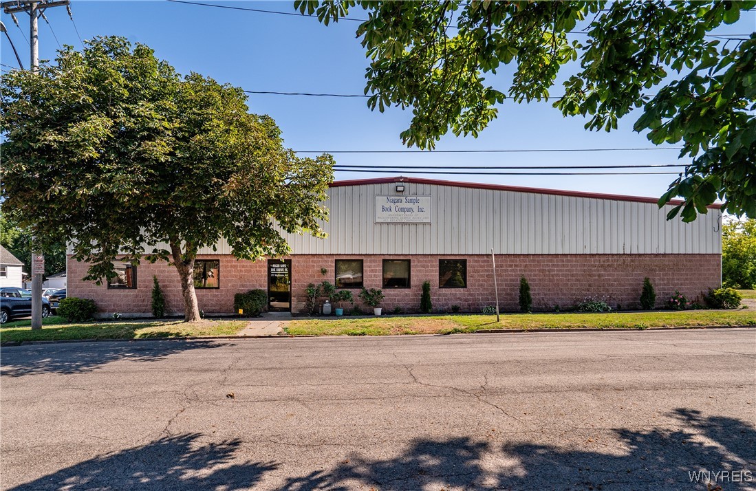 photo undefined: 1717 Mackenna Avenue, Niagara Falls NY 14303